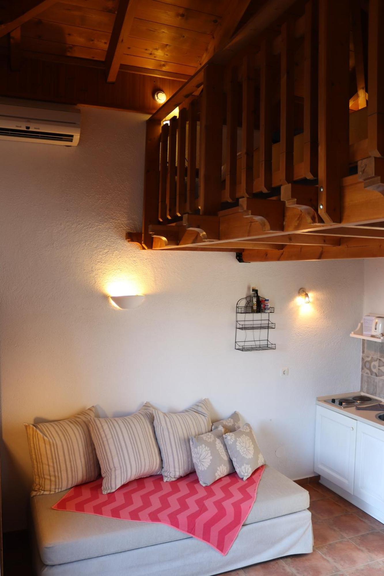 Kalopetri Bed & Breakfast 2*