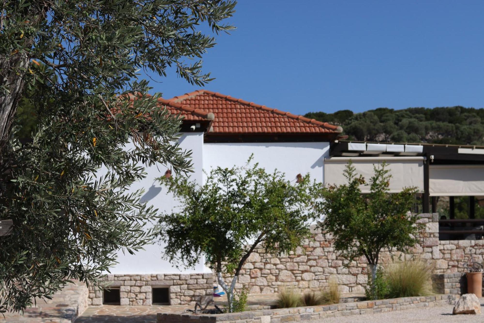 Kalopetri Bed & Breakfast 2*